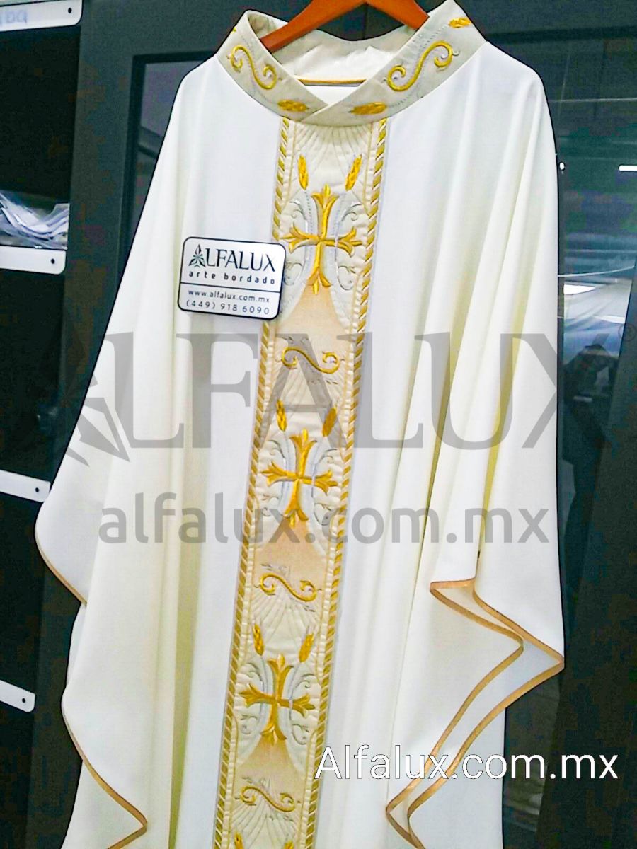 11 CATEDRAL CUERDA Brocado 026